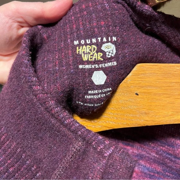 MOUNTAIN HARDWEAR ~. Women’s Purple Wool Blend Popover Pullover Sweater - Picture 4 of 7